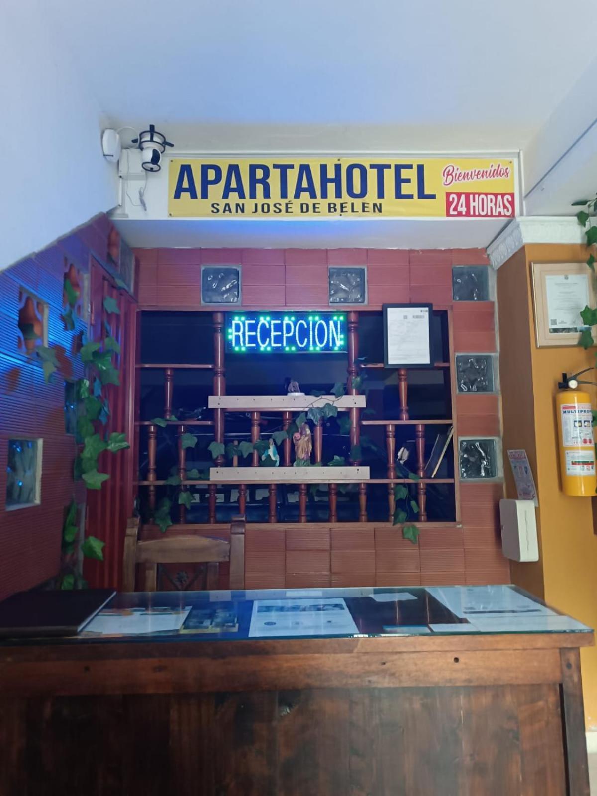 Apartahotel San Jose De Belen Medellín Exterior foto
